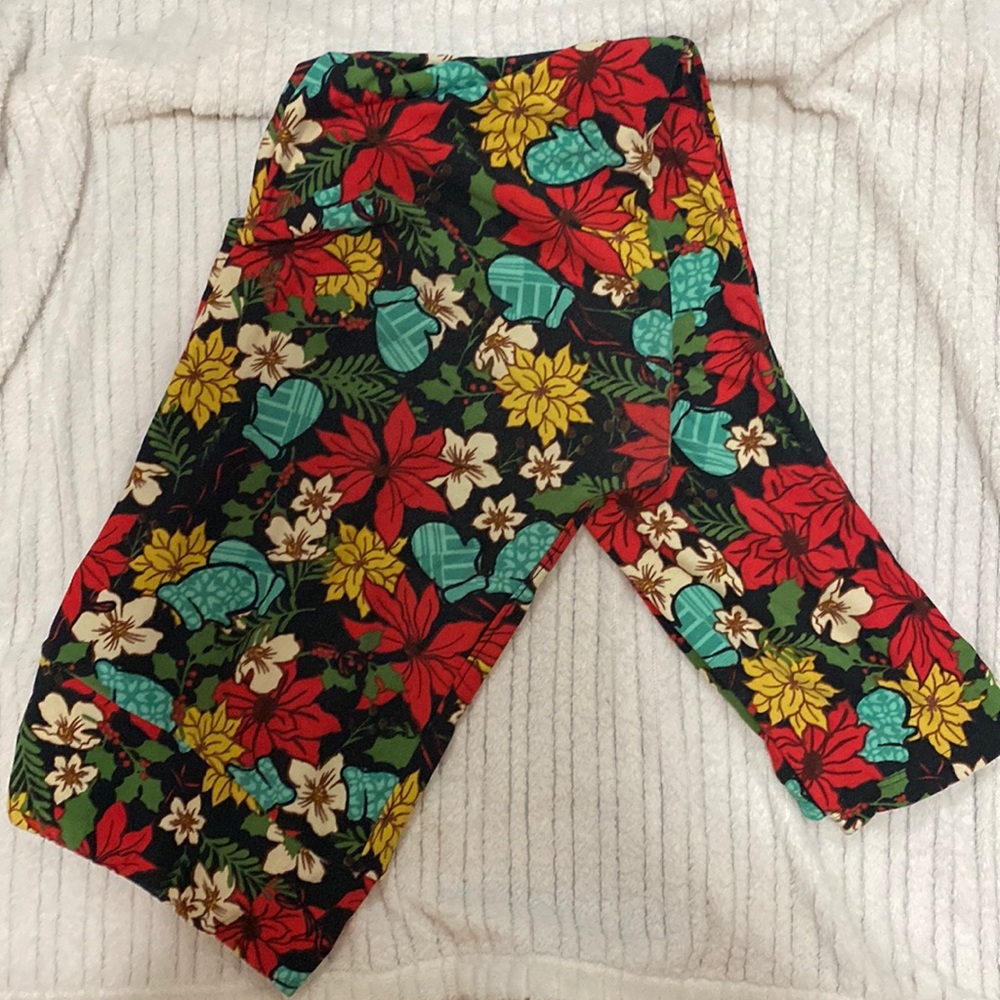 LuLaRoe Christmas leggings TC